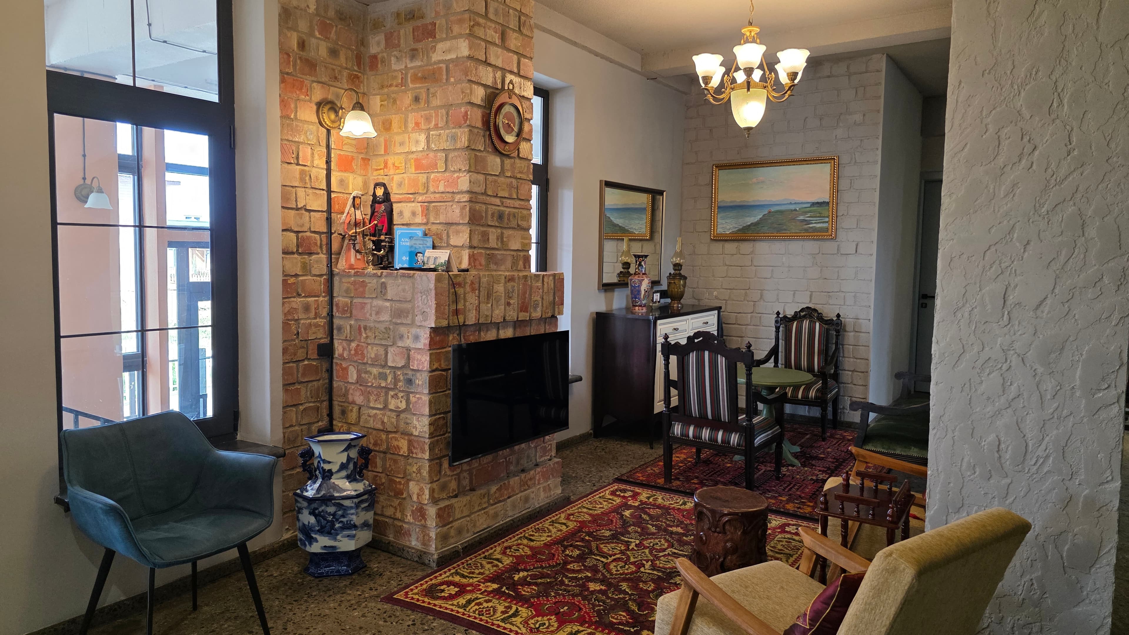 Apartment photo 1