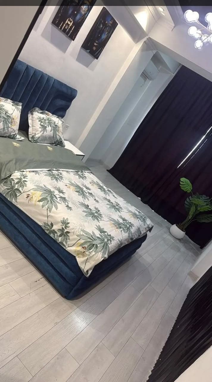 Apartment photo 2