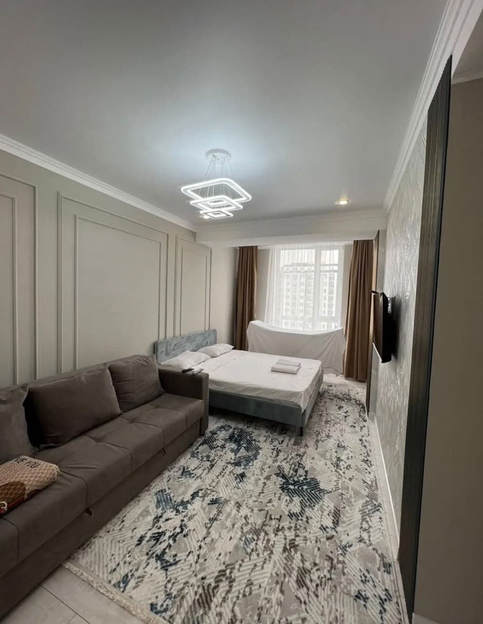 Apartment photo 2